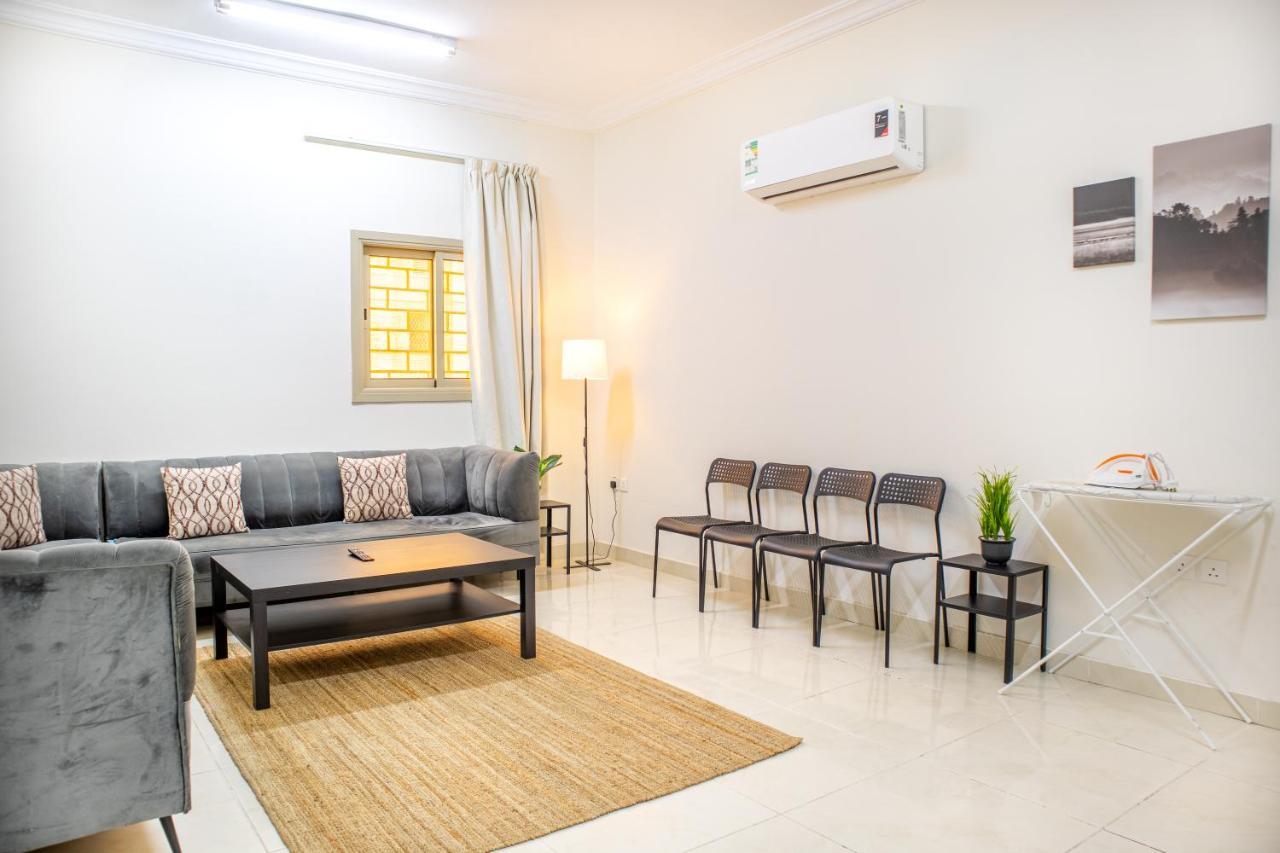 אל-מדינה Luxurious Family 3 Bedroom Apartments 10 Mins Drive To Al-Masjid Nabawi - Nozol Noor 1 מראה חיצוני תמונה