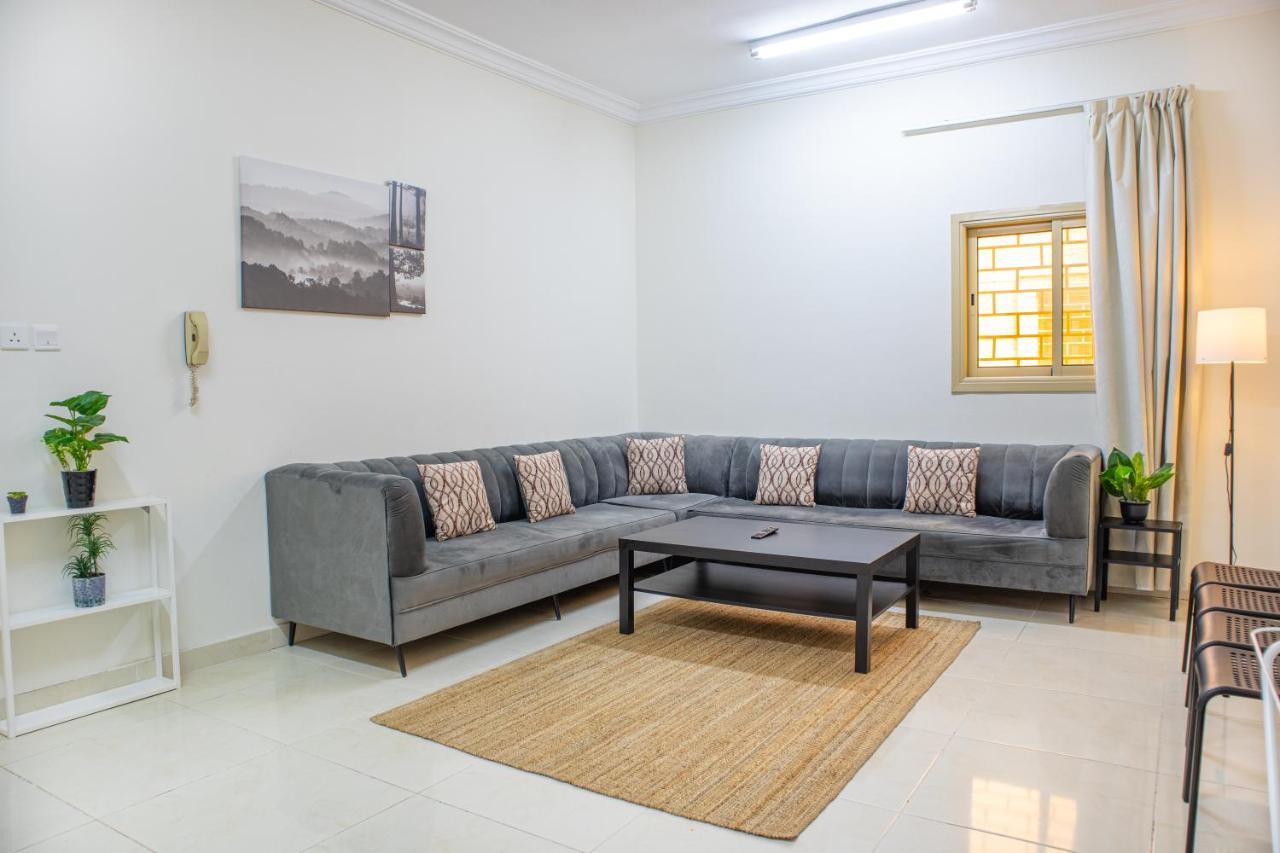 אל-מדינה Luxurious Family 3 Bedroom Apartments 10 Mins Drive To Al-Masjid Nabawi - Nozol Noor 1 מראה חיצוני תמונה